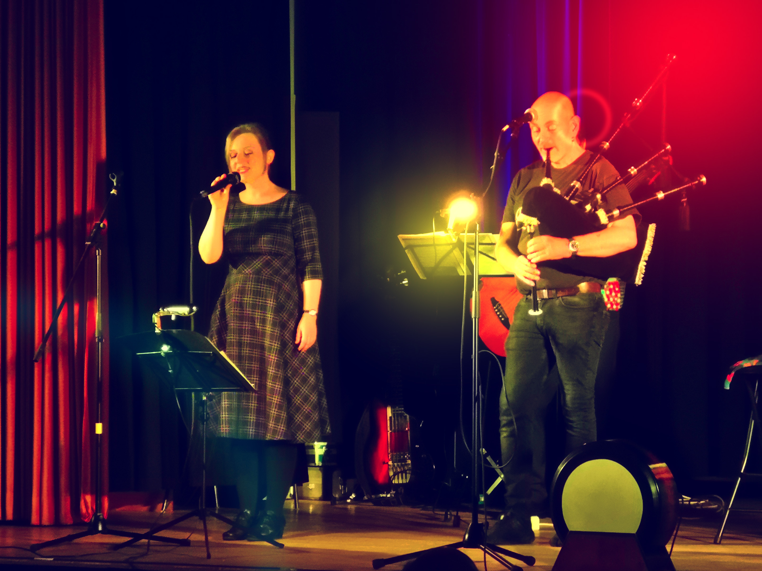 Kisten Alice Nordhofen mit Ceilidh Project